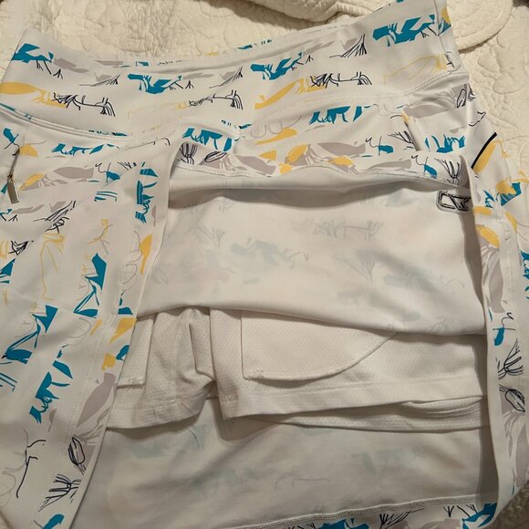 CUTTER  &BUCK  SKORT - Picture 2 of 4